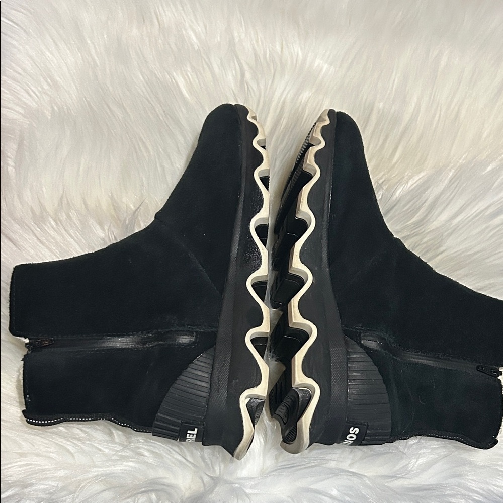 Sorel Black Ankle Boots Black Suede Black & White Sole